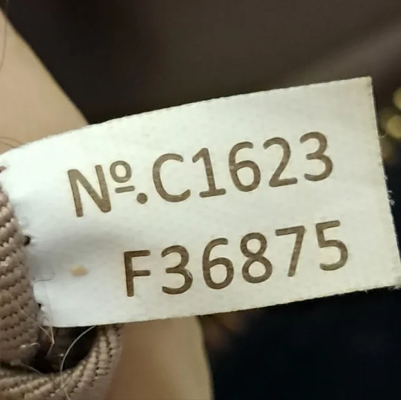 COACH City Zip Leather Tote Bag 16" X 8" - Picture 7 of 8